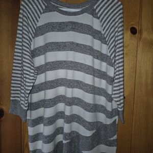 Market & Spruce Gray and White Striped Sweater